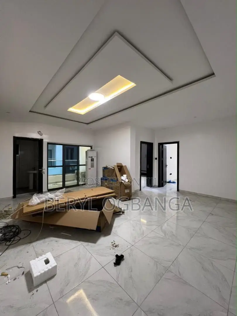 2bdrm Apartment in Lekki Phase 1 for rent in Lekki Phase 1