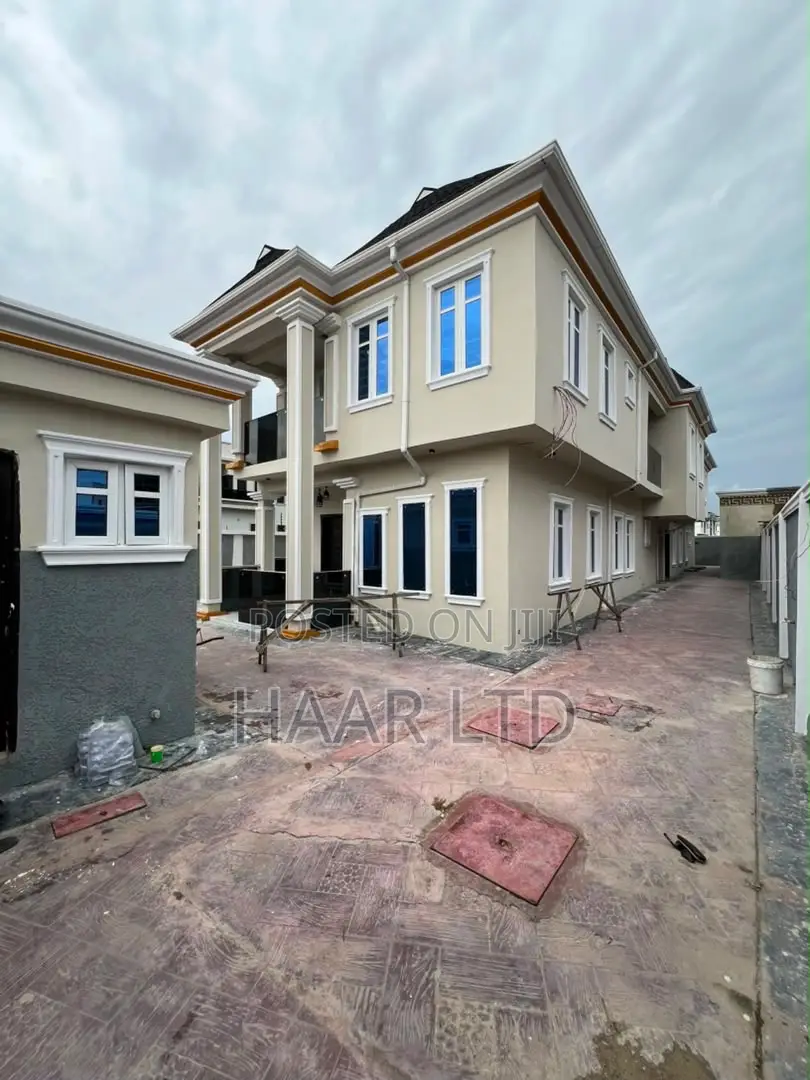 4bdrm Duplex in Abraham Adesanya Estate for rent in Abraham Adesanya Estate
