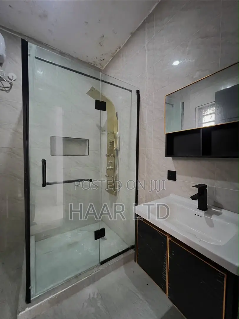 4bdrm Duplex in Lekki Phase 2 for sale in Lekki Phase 2