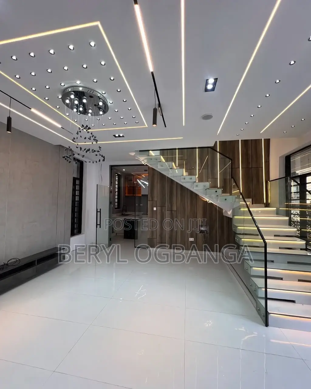 4bdrm Duplex in Ikota for rent in Ikota