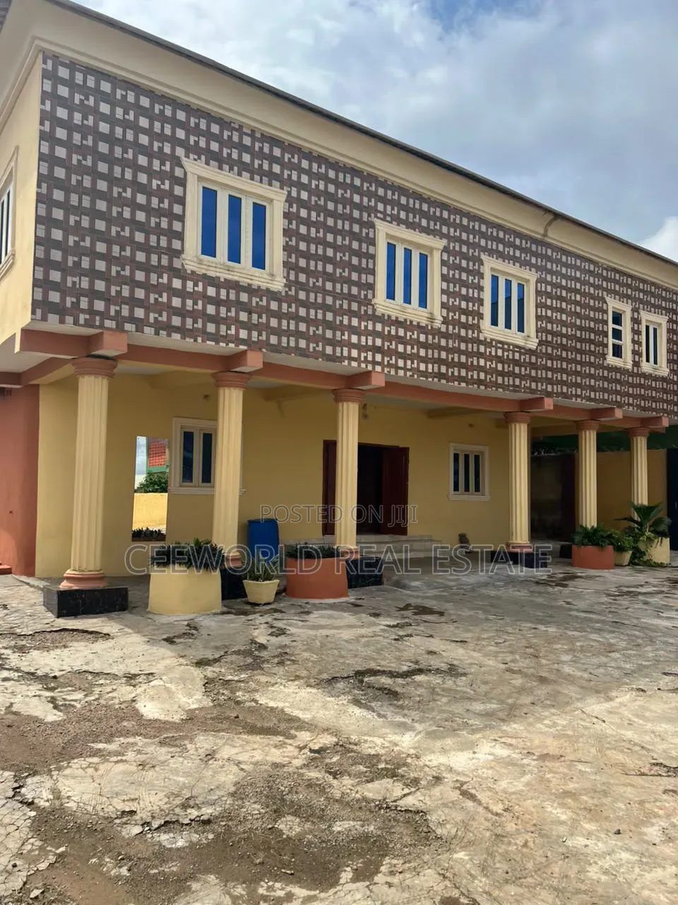 Hall Available for Lease in Iwo Road