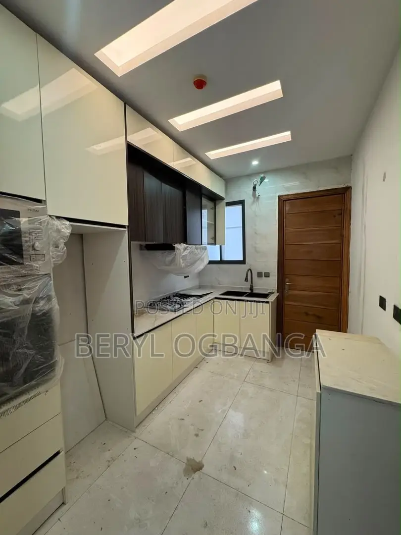 2bdrm Apartment in Lekki Phase 1 for sale in Lekki Phase 1