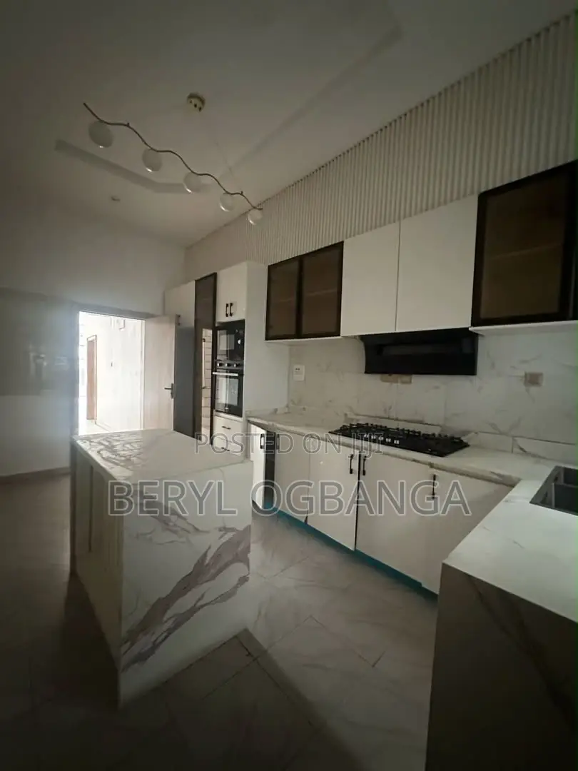 4bdrm Duplex in Ikate for rent in Ikate
