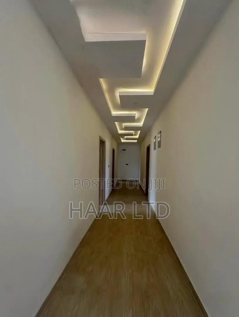 5bdrm Penthouse in Lekki Phase 1 for rent in Lekki Phase 1