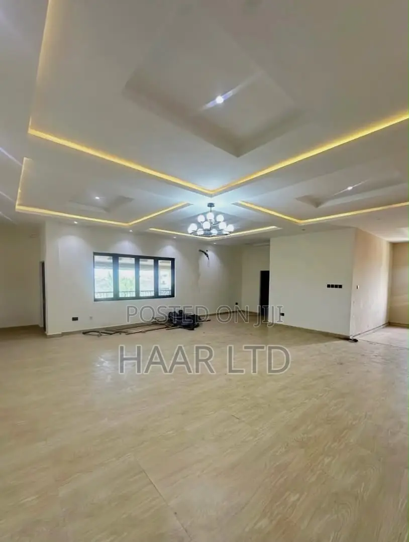 5bdrm Penthouse in Lekki Phase 1 for rent in Lekki Phase 1