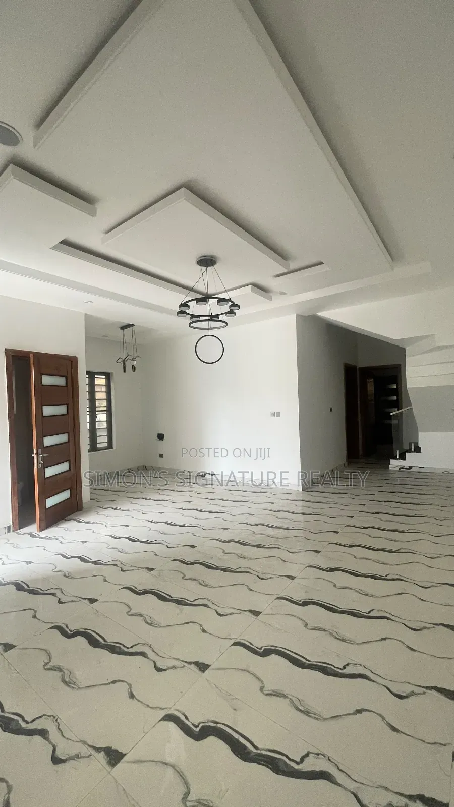 4bdrm Duplex in New Road, Idado for sale in Idado