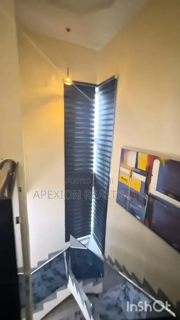 Furnished 9bdrm Duplex in New Layout for sale in New Layout