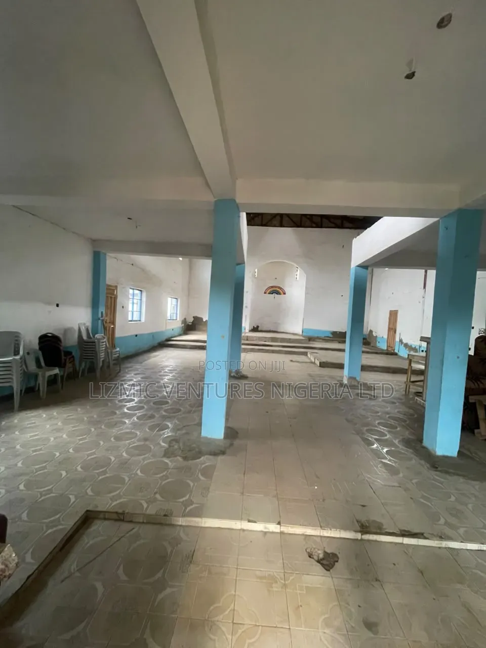 Church Hall Tolet in Ikotun / Ikotun/Igando