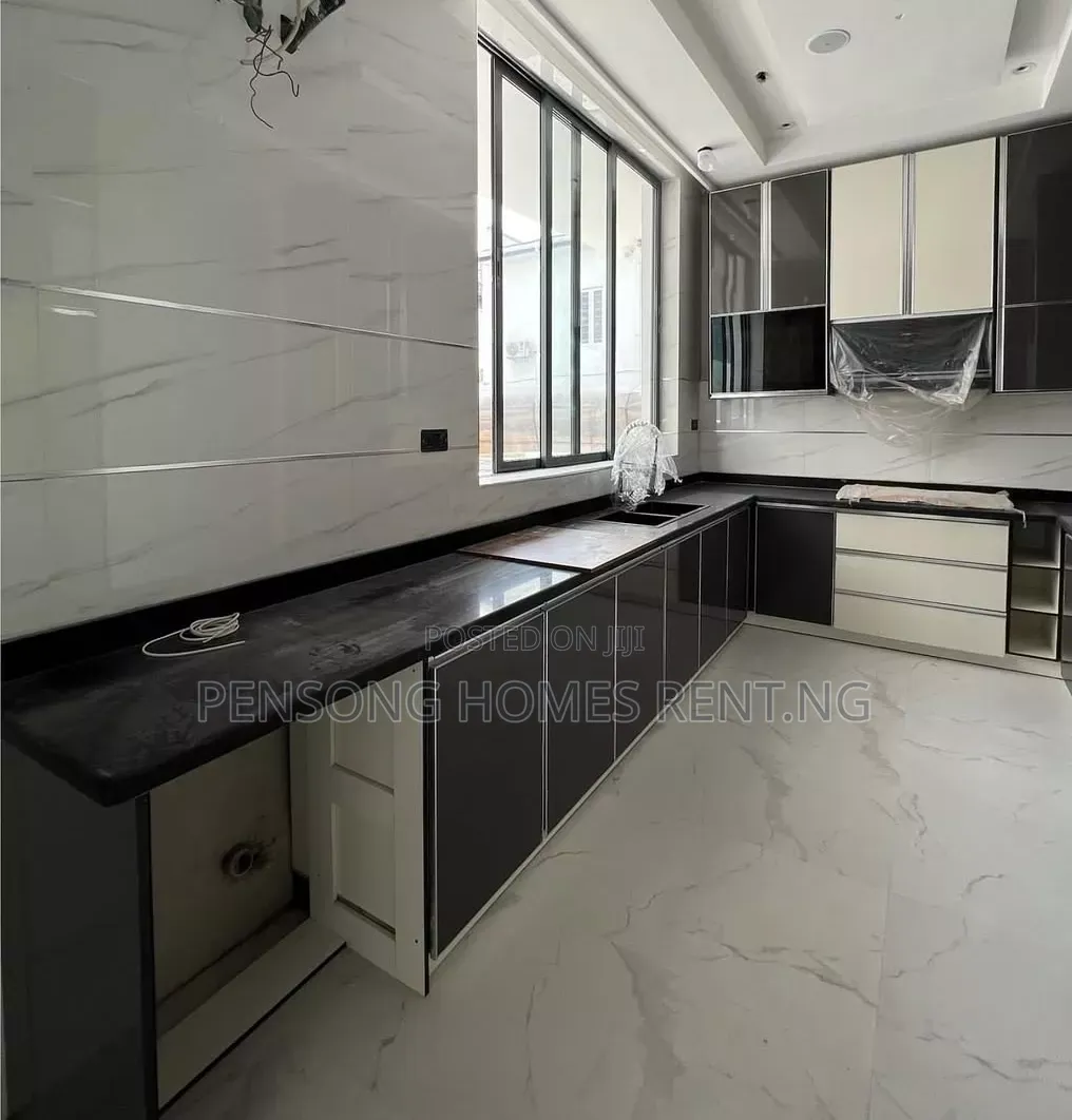 4bdrm Duplex in Ikota Lekki for rent in Ikota