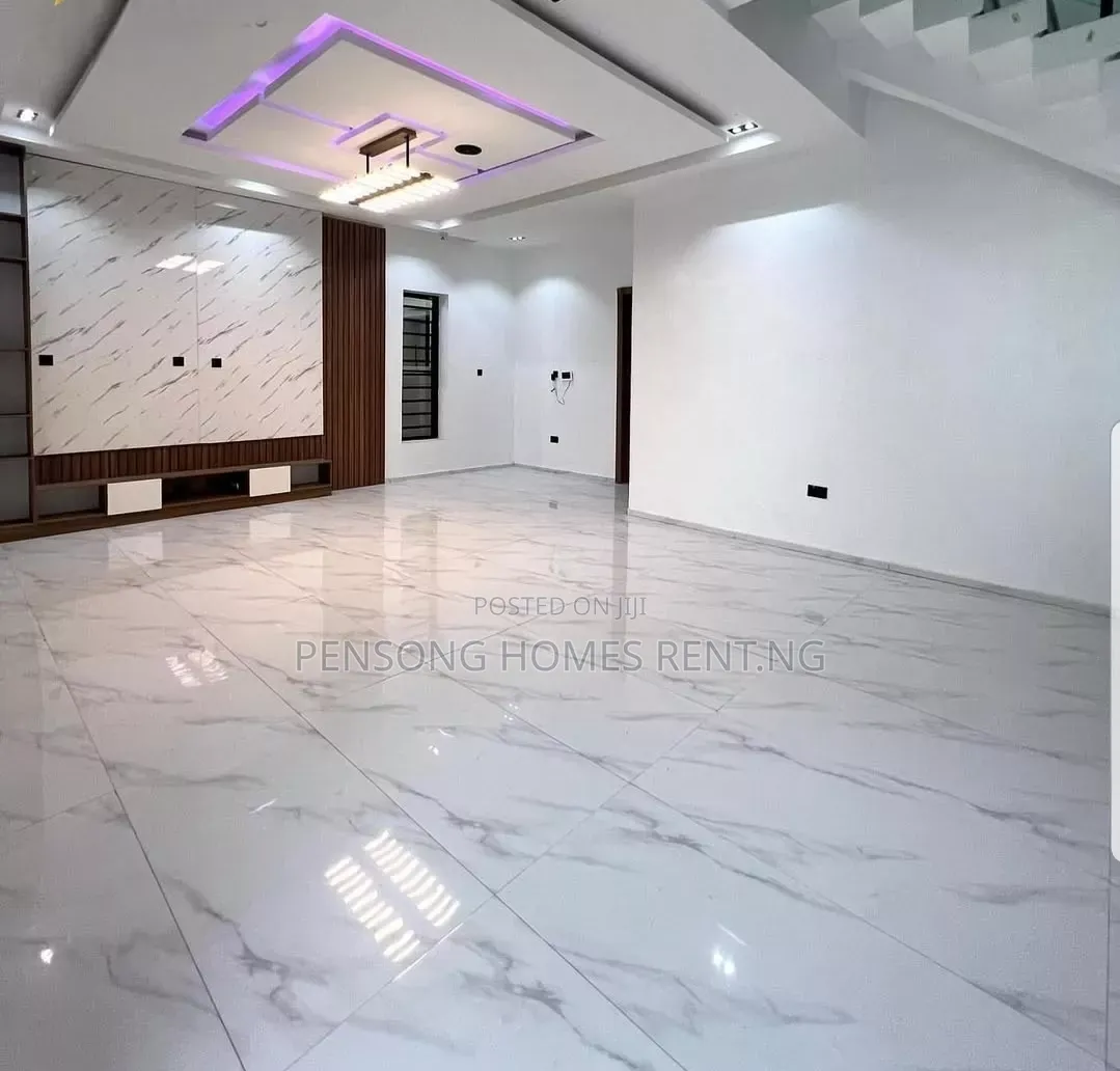 5bdrm Duplex in Orchid Estate, Lekki Expressway for rent in Lekki Expressway