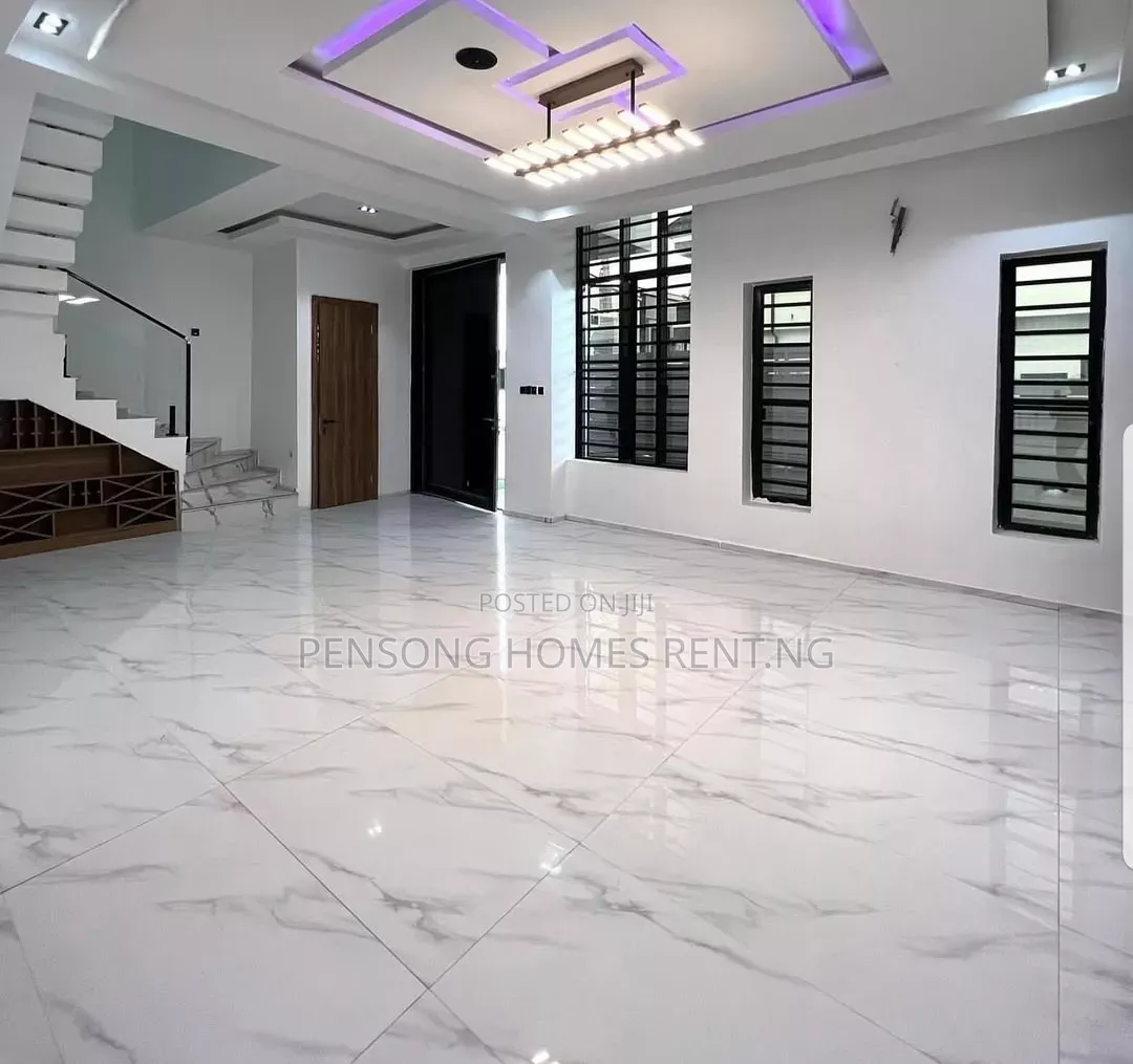 5bdrm Duplex in Orchid Estate, Lekki Expressway for rent in Lekki Expressway