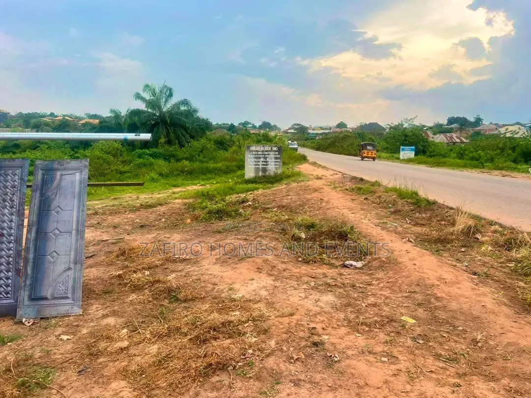 602 SQM Warehouse Facing the Expressway! in Iwo Road