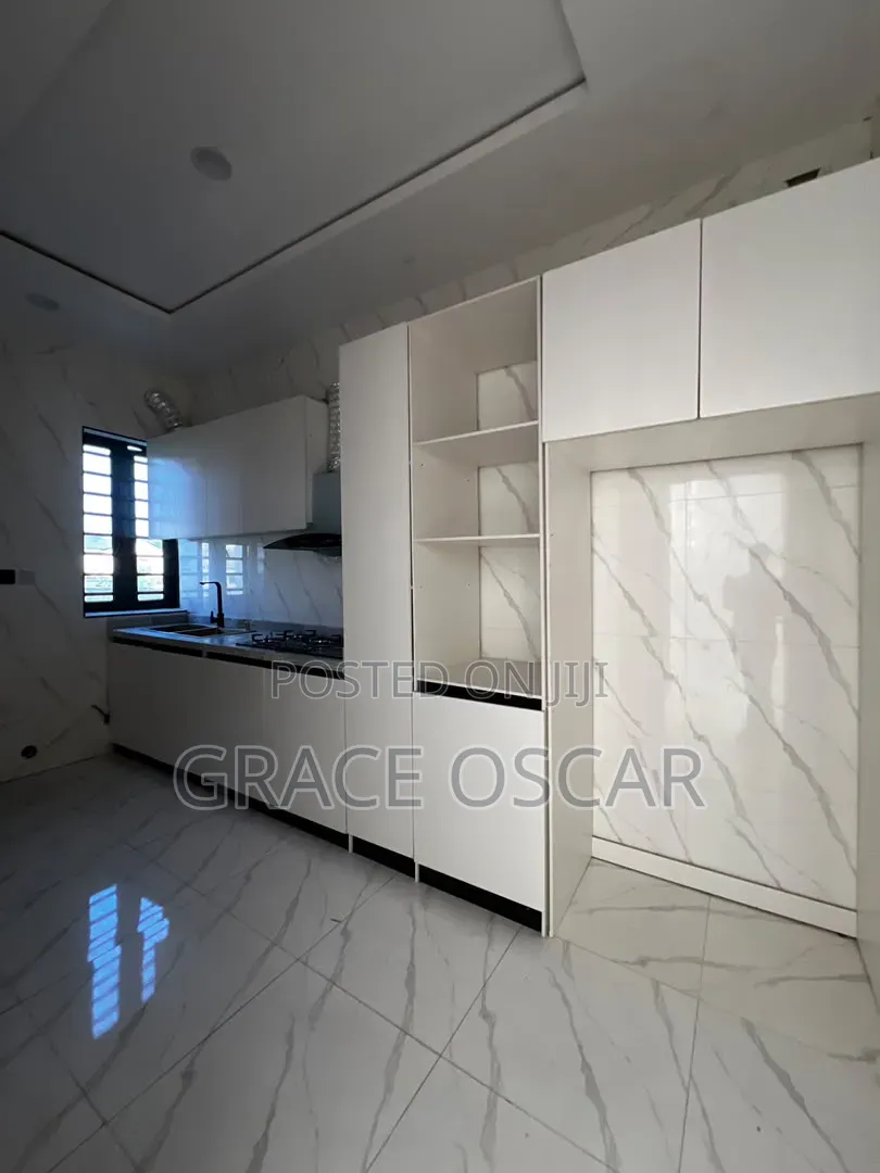 4bdrm Duplex in Abraham Adesanya Estate for sale in Abraham Adesanya Estate
