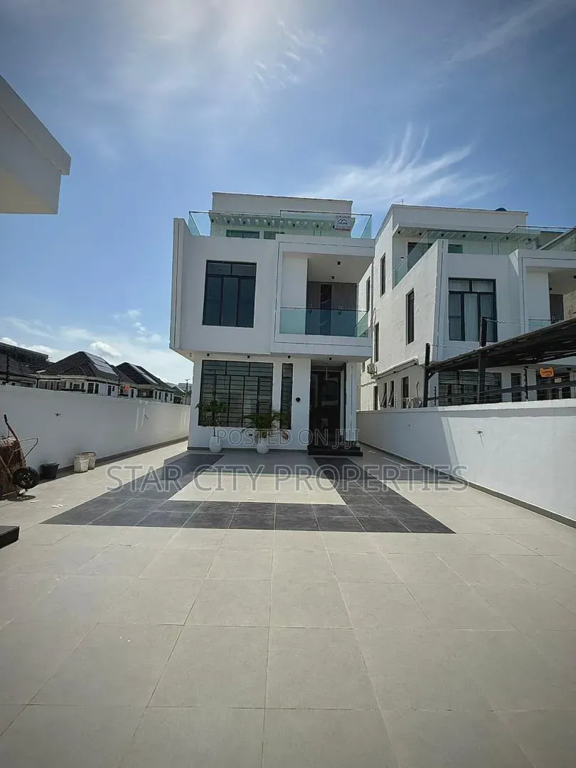 5bdrm Duplex in Freedom Way, Lekki Phase 1 for sale in Lekki Phase 1