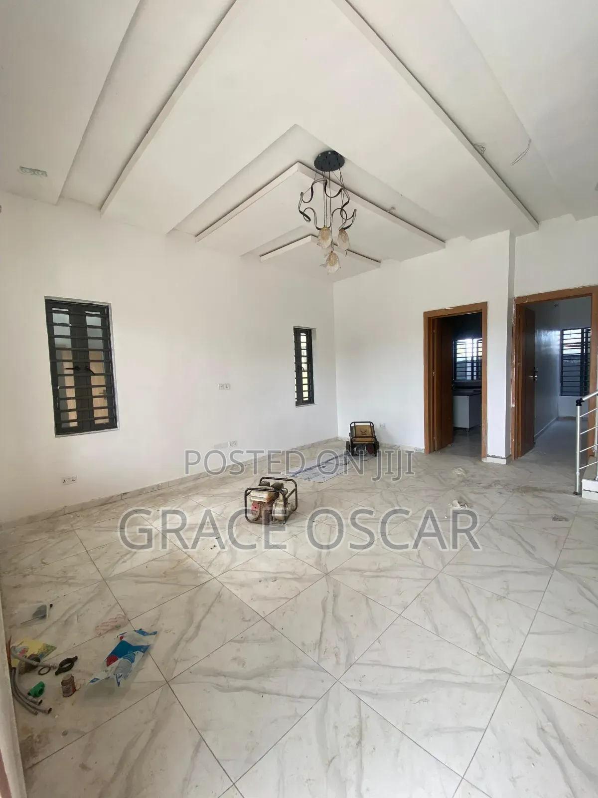 5bdrm Duplex in Lekki Expressway for sale in Lekki Expressway