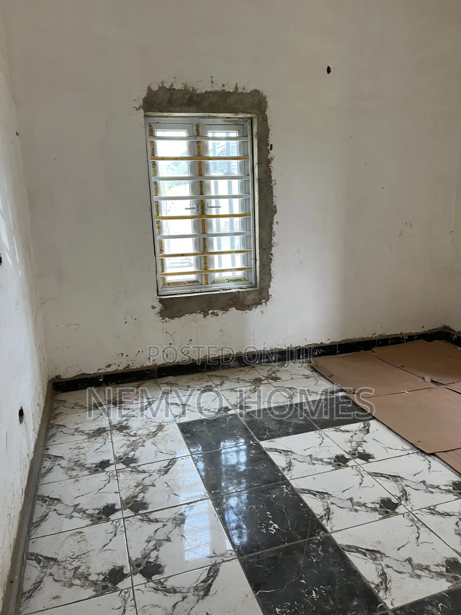 2bdrm Block of Flats in Apo, Guze for sale in Guze