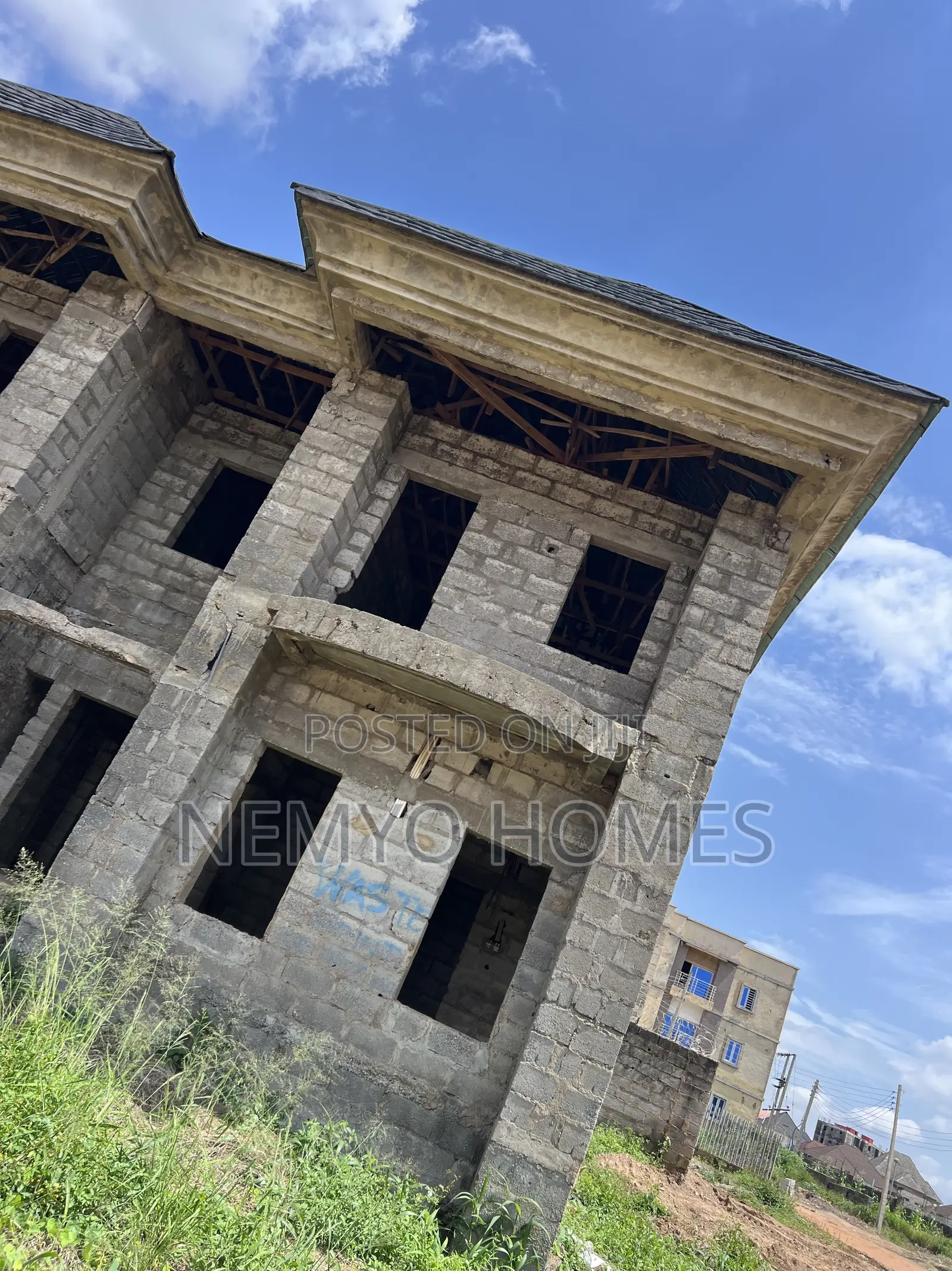 4bdrm Duplex in Apo, Guze for sale in Guze