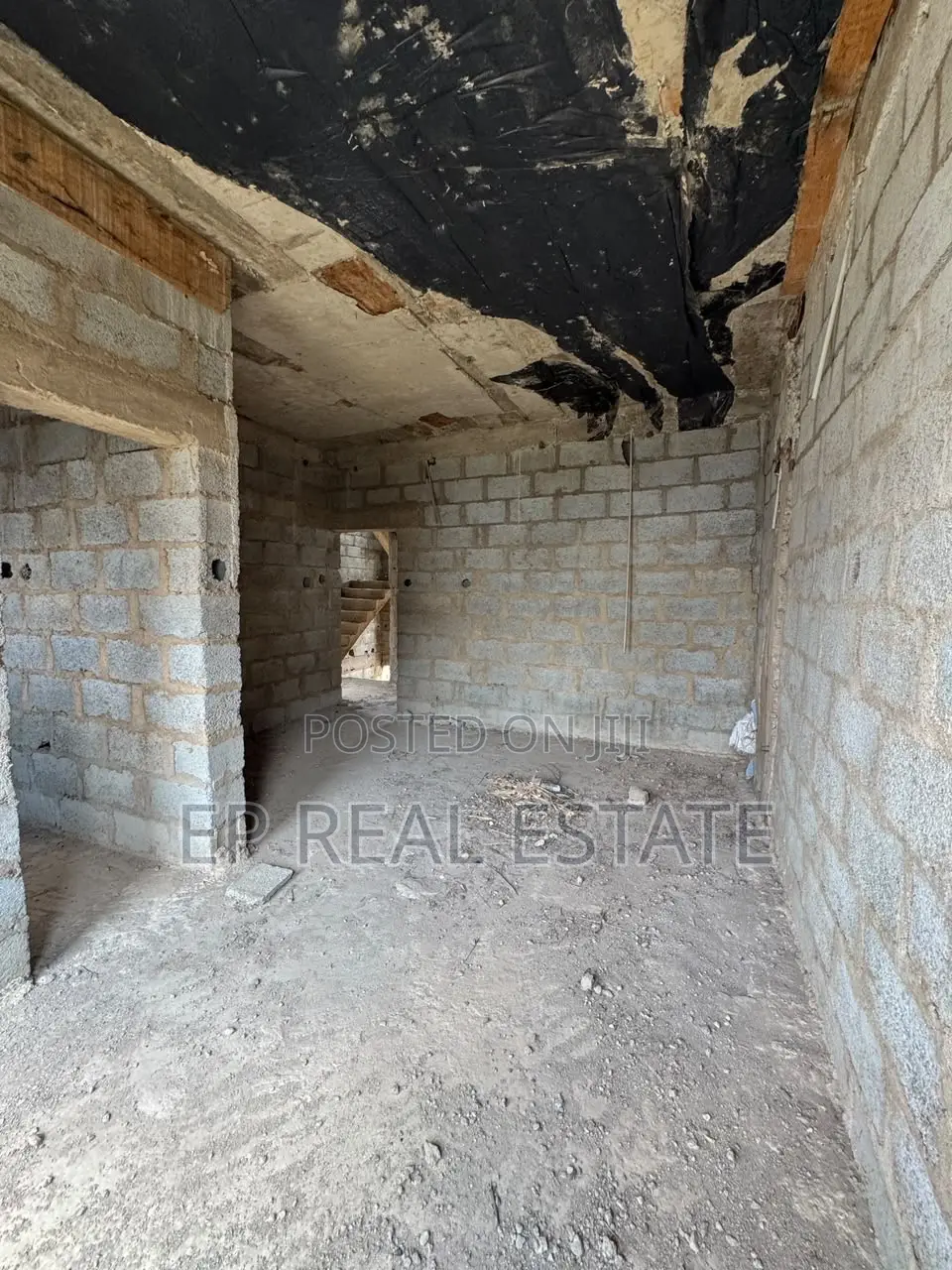 3bdrm Duplex in Idu for sale in Idu