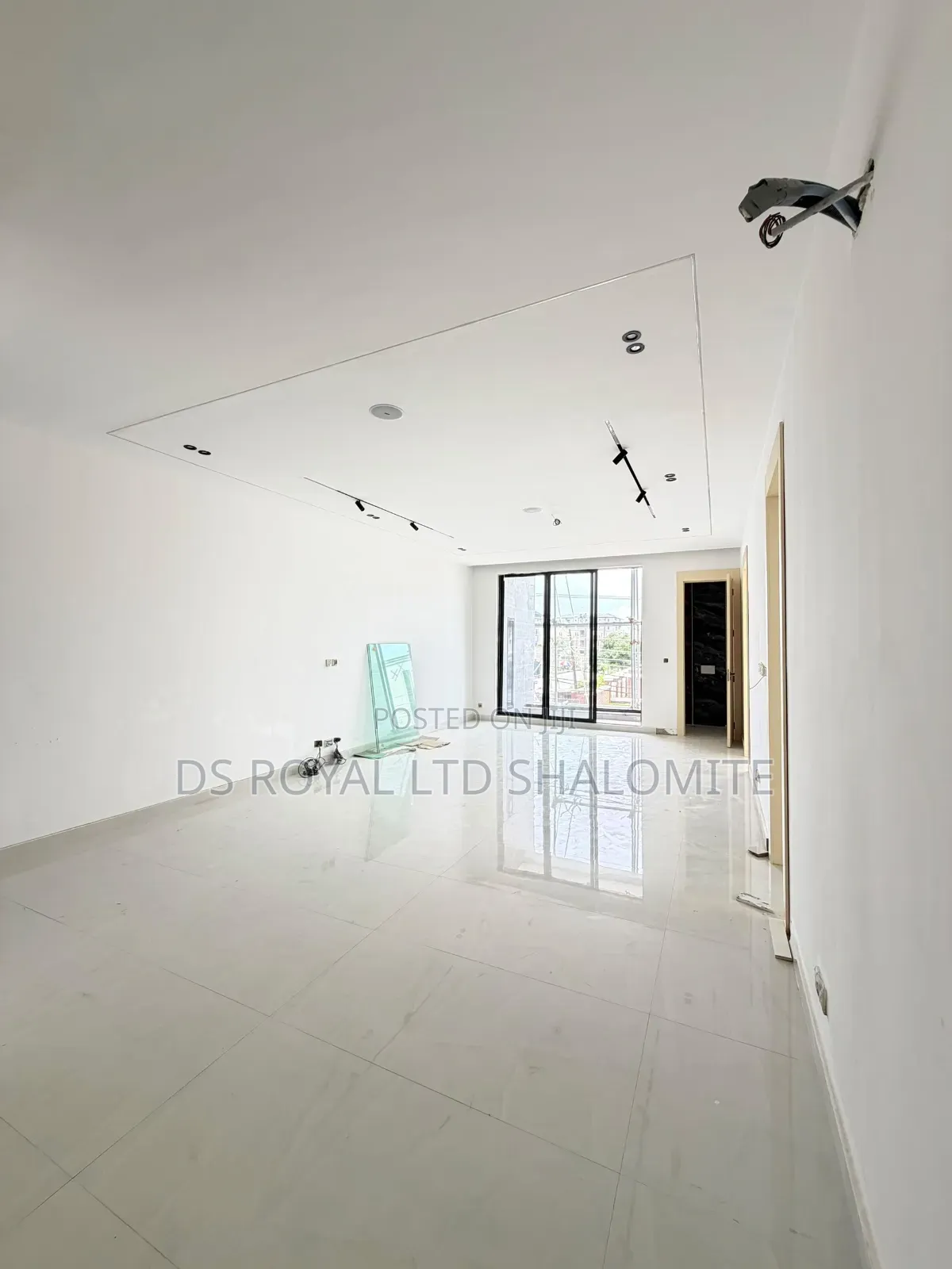 2bdrm Apartment in Lekki Phase 1 for sale in Lekki Phase 1