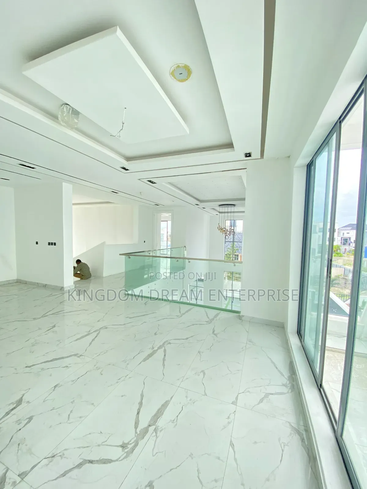 5bdrm Duplex in Osapa London Lekki for sale in Osapa london