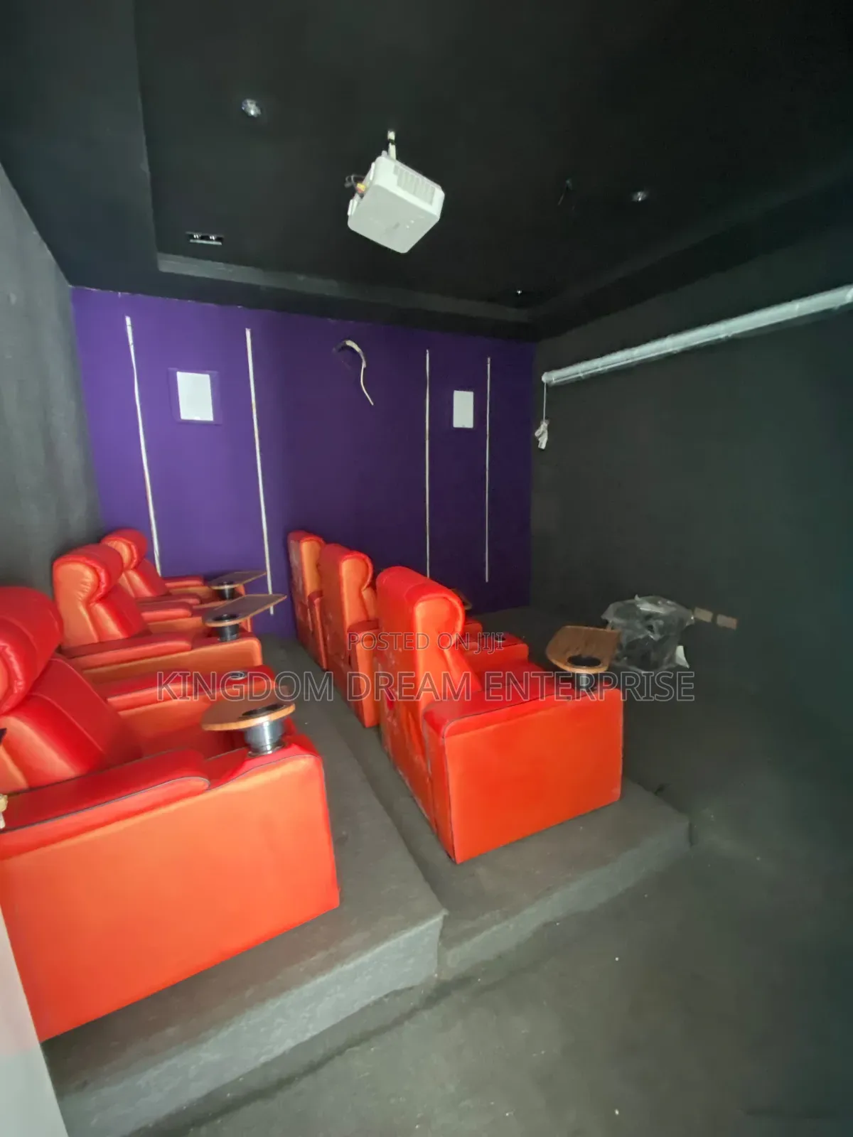 5bdrm Duplex in Osapa London Lekki for sale in Osapa london