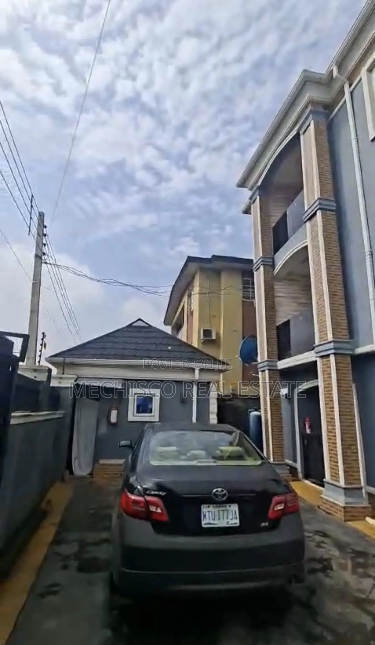 2bdrm Block of Flats in Oregun for sale in Oregun