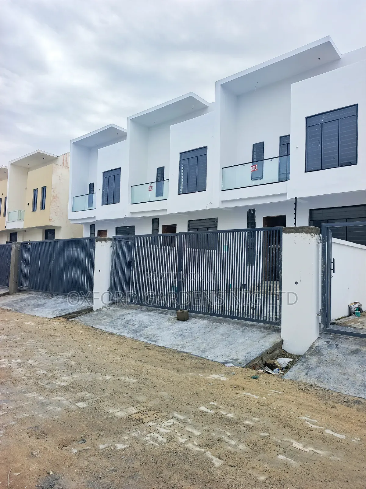 4bdrm Duplex in Ikota Gra Estate for sale in Ikota
