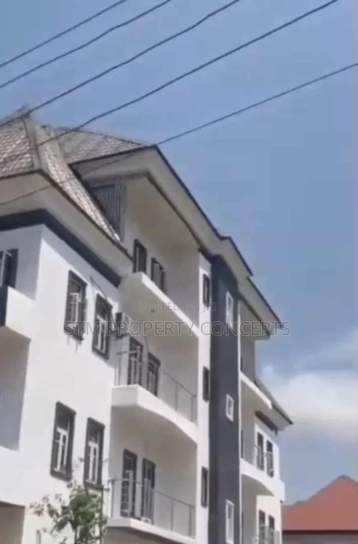 Furnished 2bdrm Block of Flats in Lekki Expressway for sale in Lekki Expressway