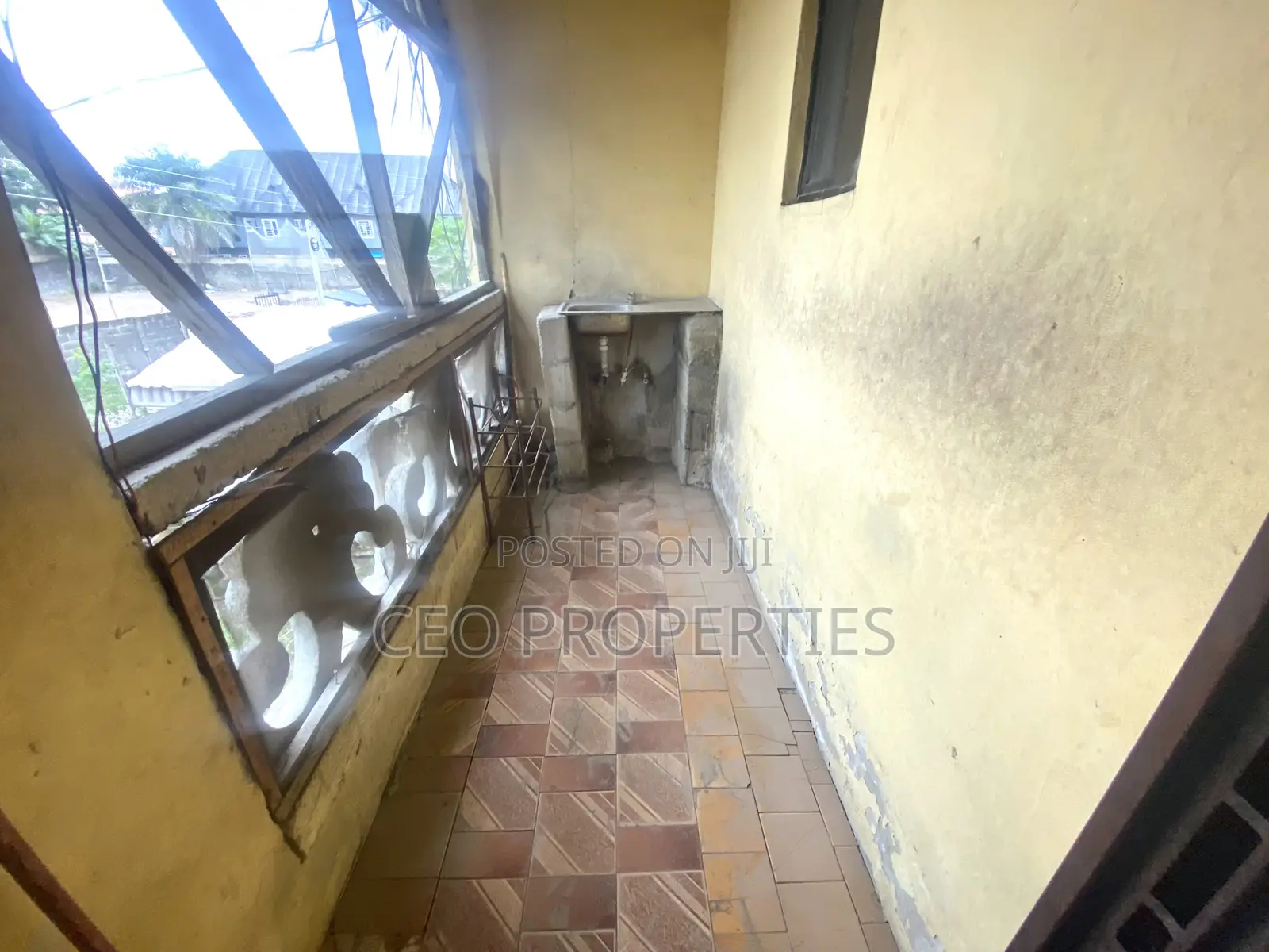 1bdrm Bedsitter in Ado Roundabout Axis, Ajah for rent in Ajah