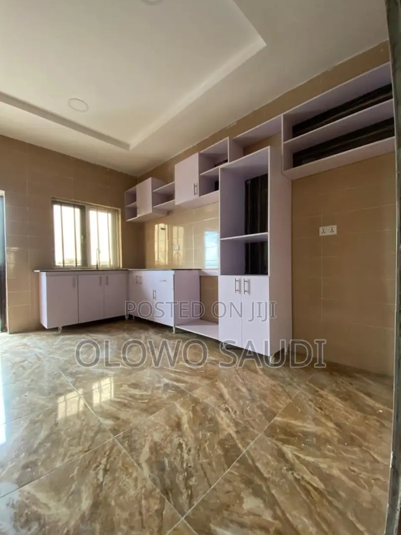 3bdrm Apartment in United Estate, Sangotedo for rent in Sangotedo