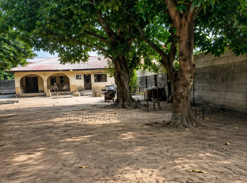 Furnished 3bdrm Bungalow in Iba / Ojo for sale in Iba / Ojo