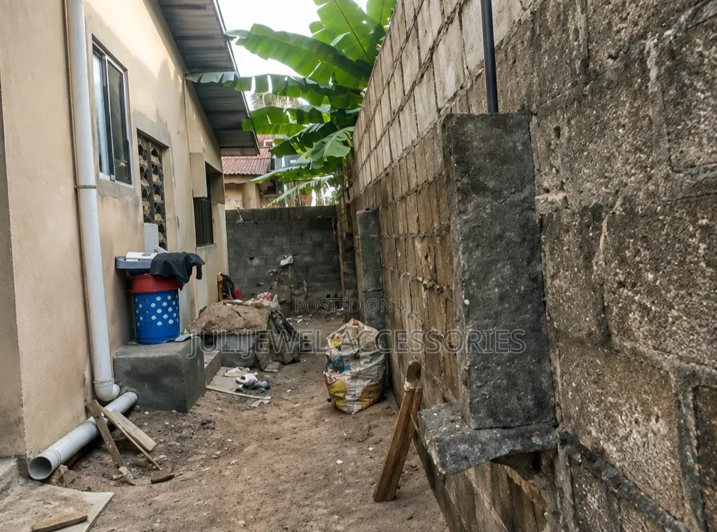 Furnished 3bdrm Bungalow in Iba / Ojo for sale in Iba / Ojo