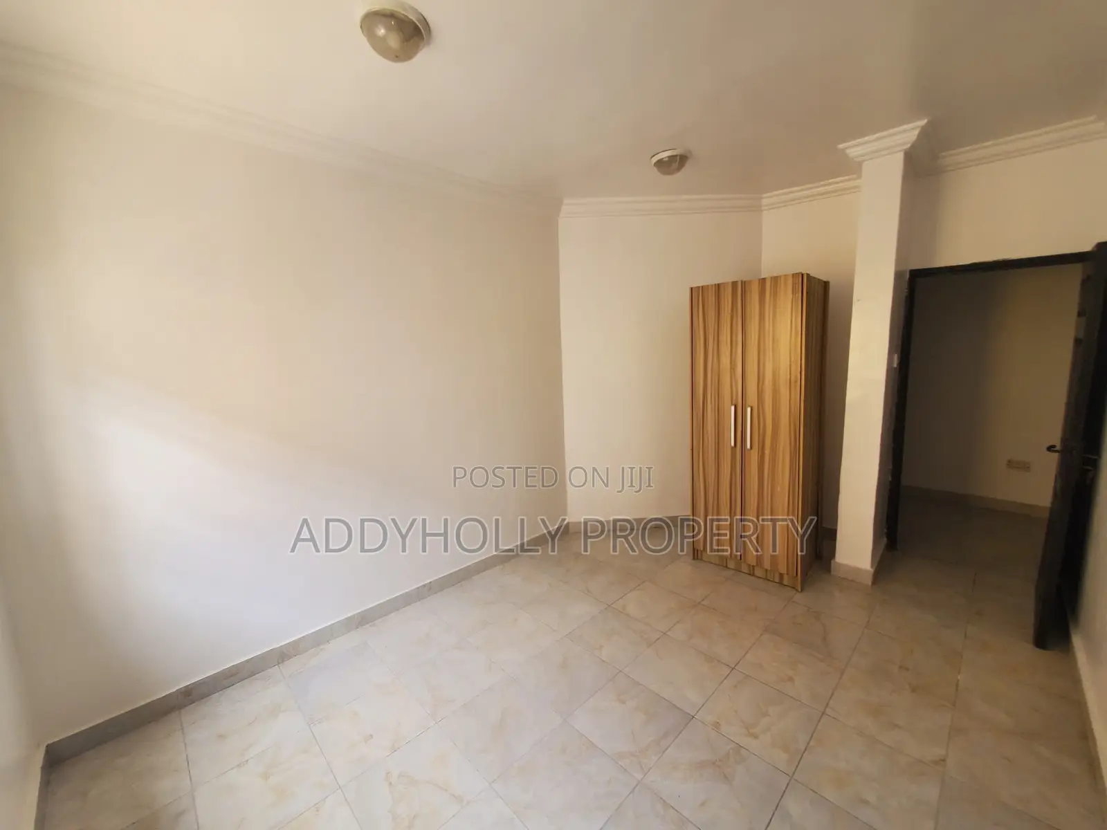 3bdrm Apartment in Ikota for sale in Ikota