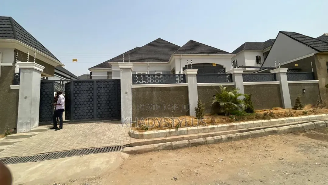 4bdrm Bungalow in Mab Global Estate, Bunkoro for sale in Bunkoro