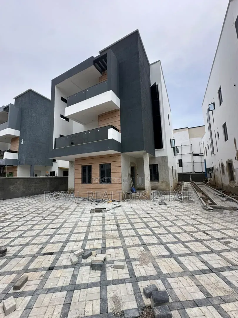 5bdrm Duplex in Asokoro for sale in Asokoro