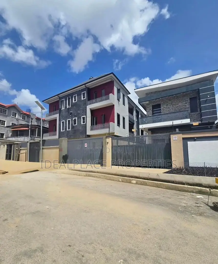 3bdrm Apartment in Gbagada for sale in Gbagada