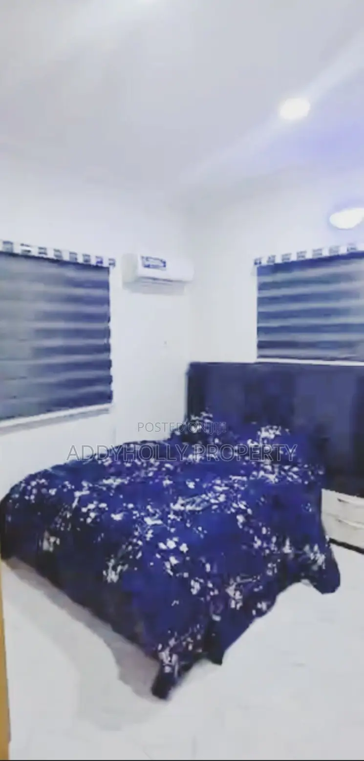 One Bed Apartment Airbnb in a Secured Gated Estate Opp MFM at Magboro in Pakuro