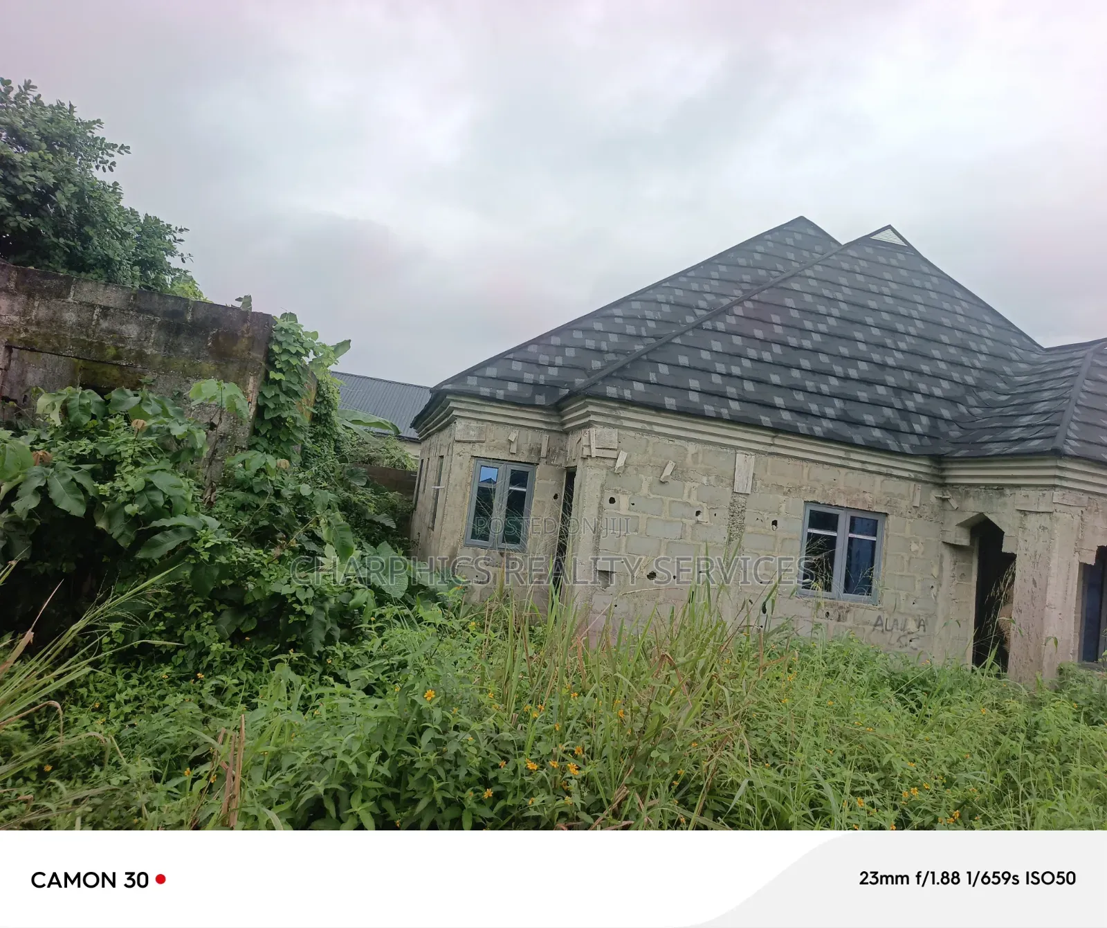 3bdrm Bungalow in Igbogbo for sale in Igbogbo