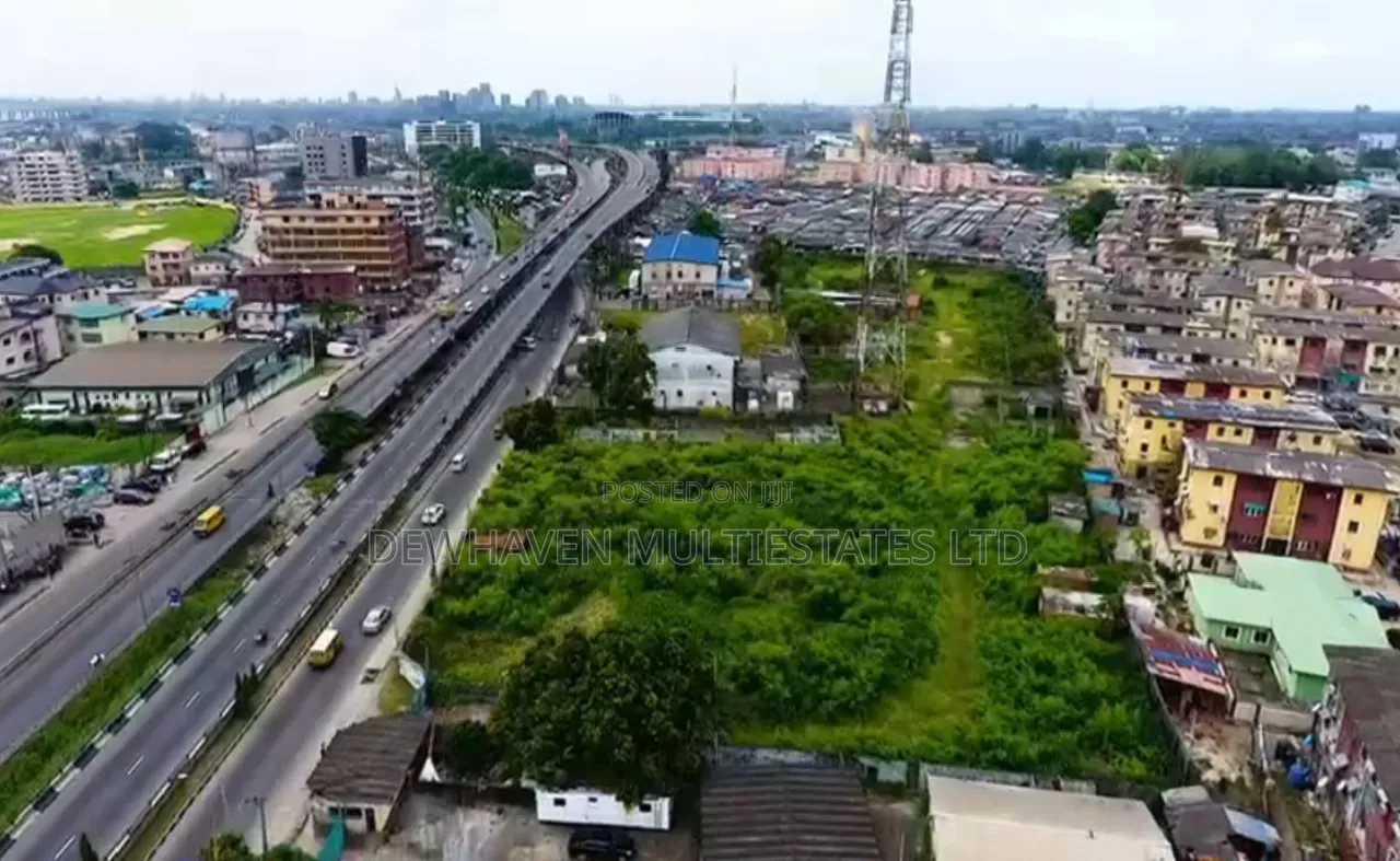 High Traffic Corner Piece 1.7 Hectare Land on Western Avenue Surulere in Western Avenue