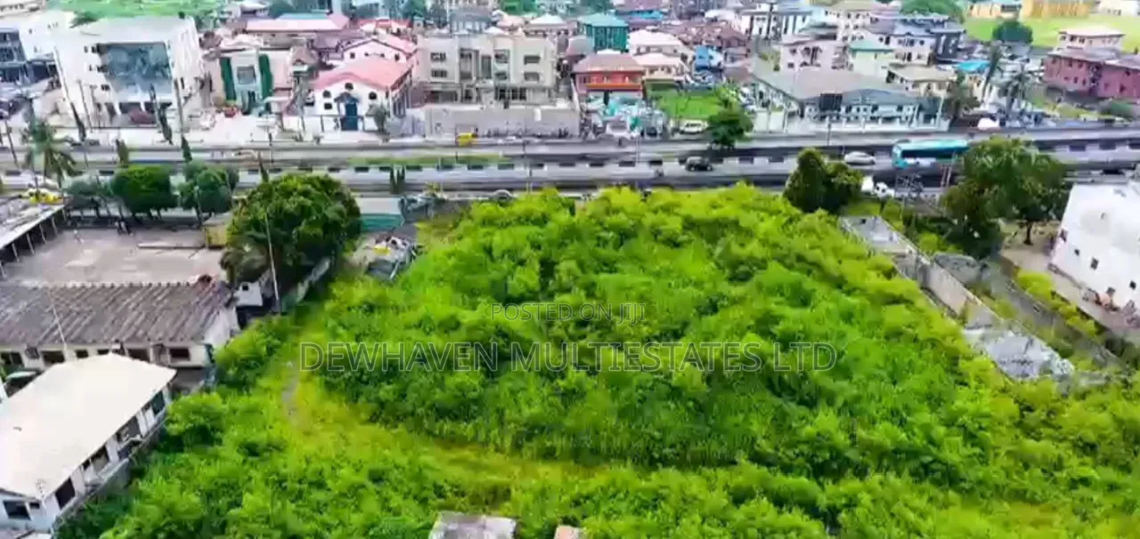 High Traffic Corner Piece 1.7 Hectare Land on Western Avenue Surulere in Western Avenue