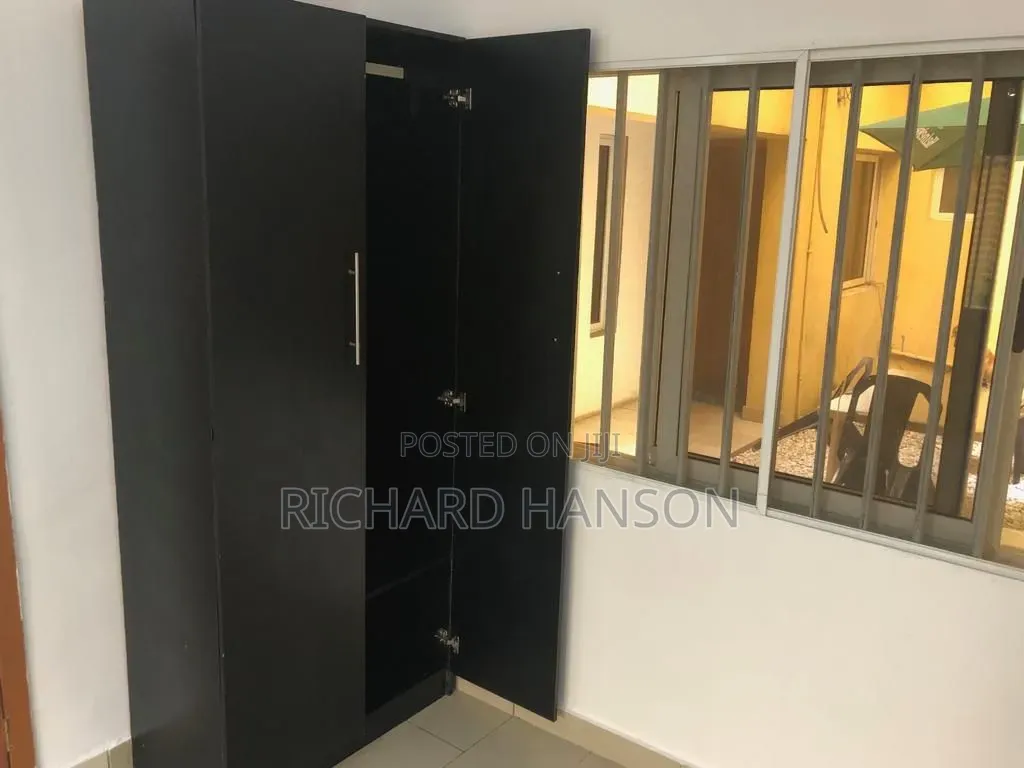 Studio Apartment in Lekki Phase 1(Resd for rent in Lekki Phase 1