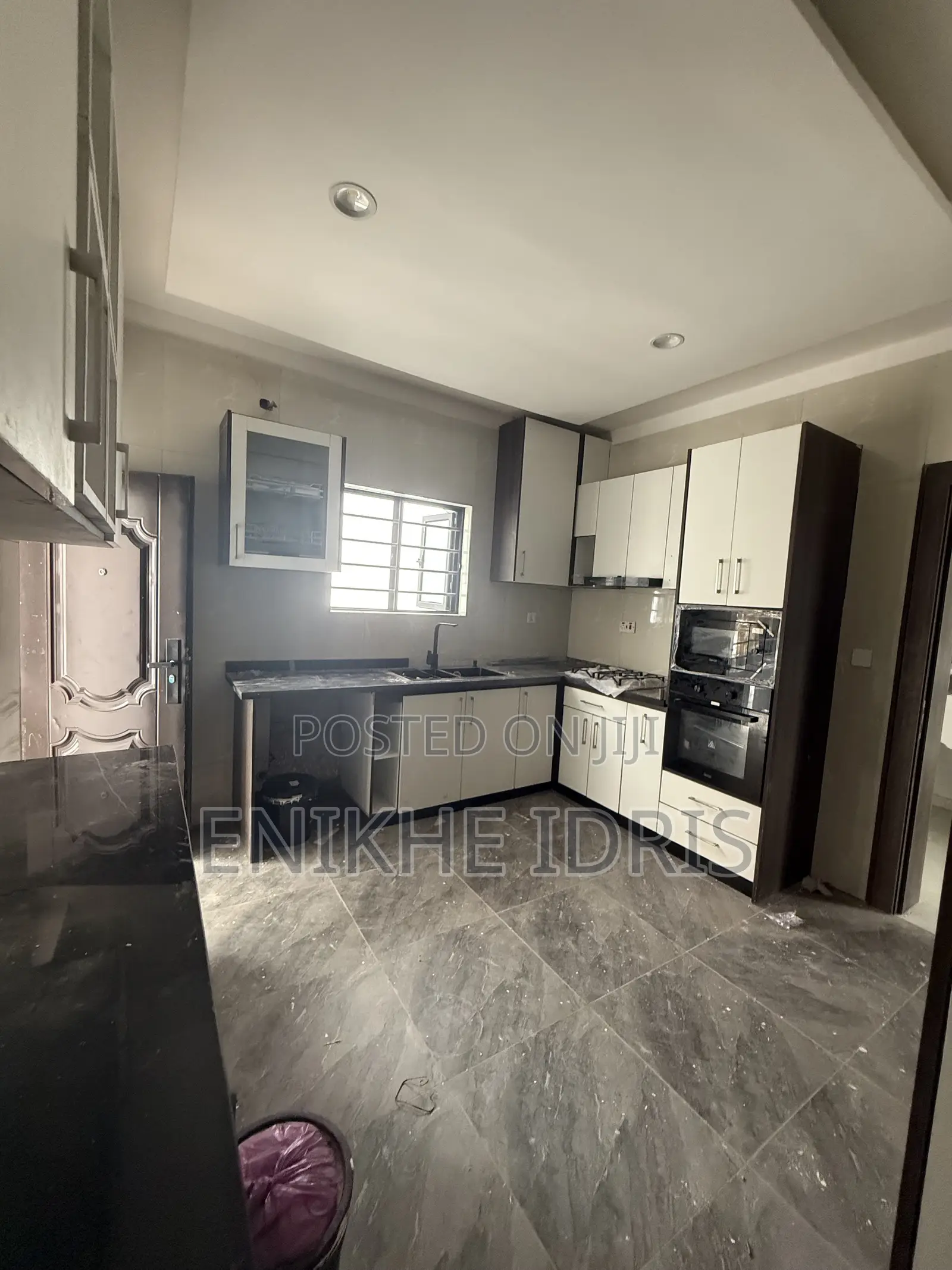 4bdrm Duplex in Lugbe District for sale in Lugbe District