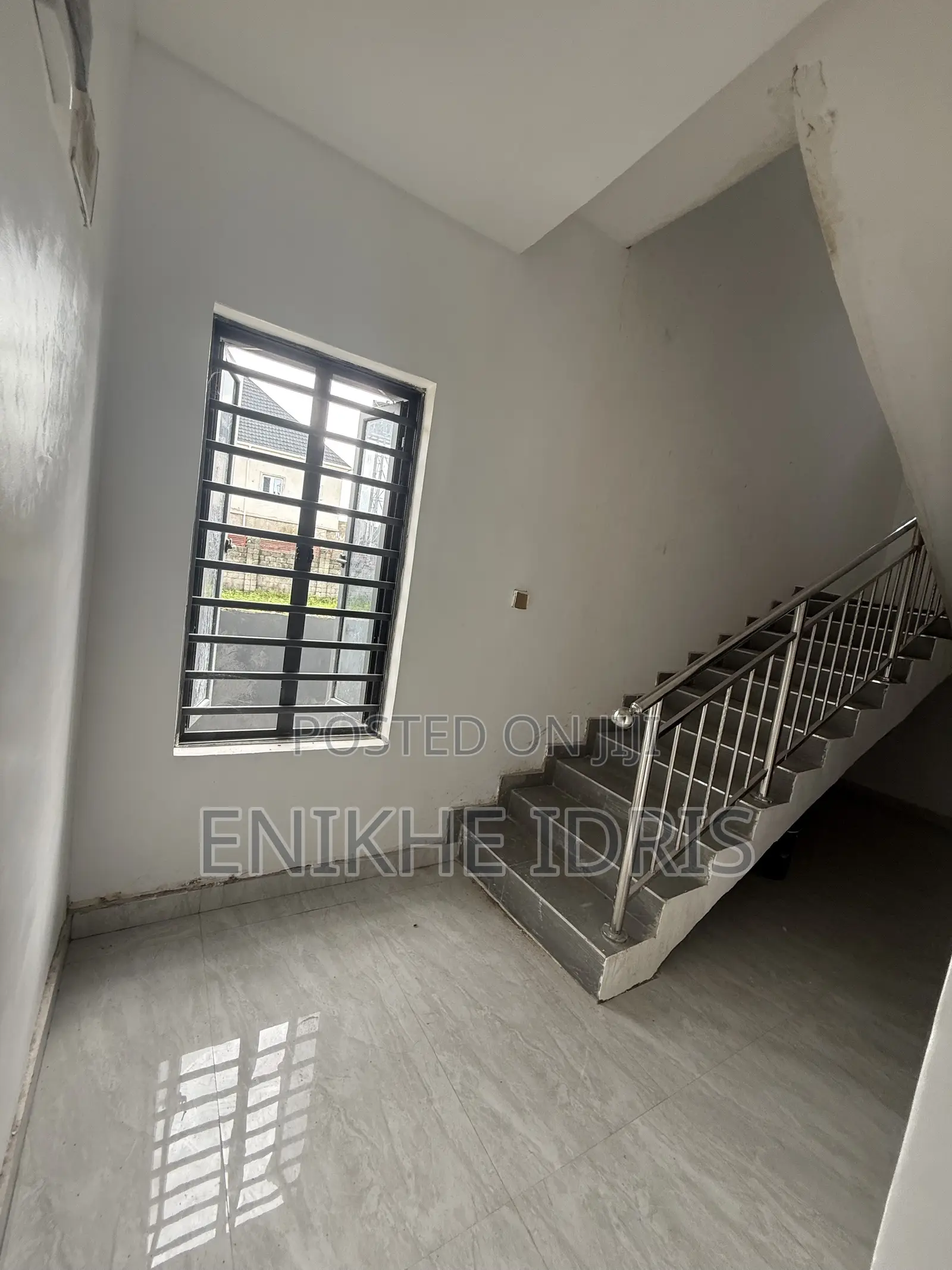 4bdrm Duplex in Lugbe District for sale in Lugbe District