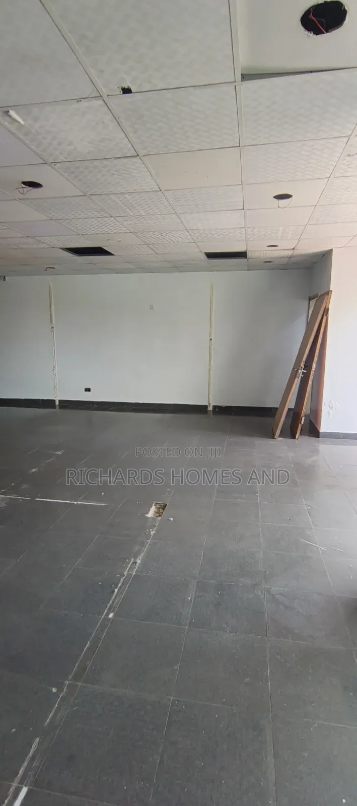 80 SQM of Office for Rent in Victoria Island in Victoria Island Extension