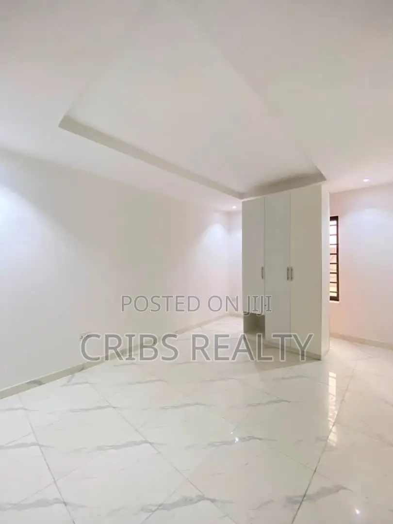 2bdrm Block of Flats in Ologolo for sale in Ologolo