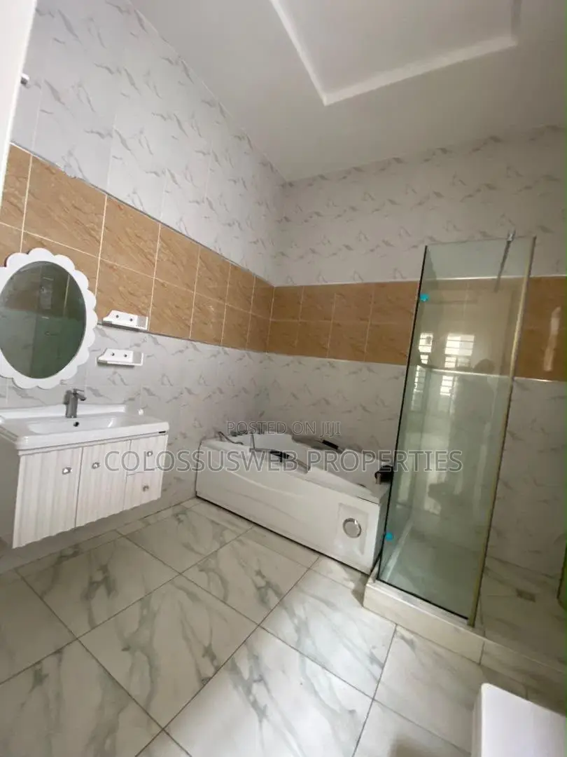 1bdrm Apartment in Oral, Lekki for rent in Lekki