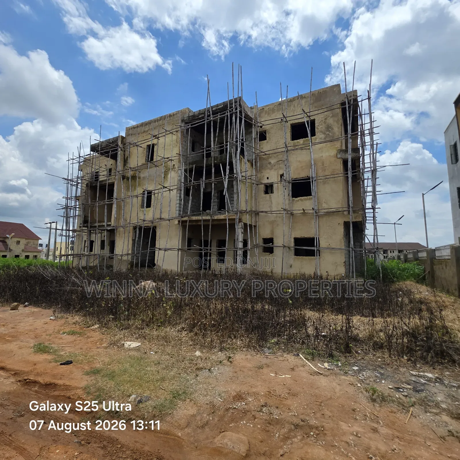 18bdrm Block of Flats in River Park Estate, Lugbe District for sale in Lugbe District