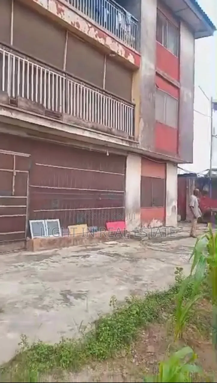 9bdrm Block of Flats in Abule Egba for sale in Abule Egba
