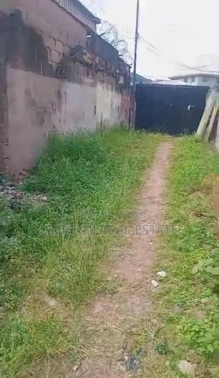 9bdrm Block of Flats in Abule Egba for sale in Abule Egba