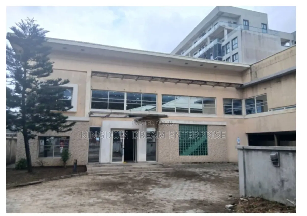 8bdrm Duplex in Victoria Island, Karimu Kotun for sale in Karimu Kotun